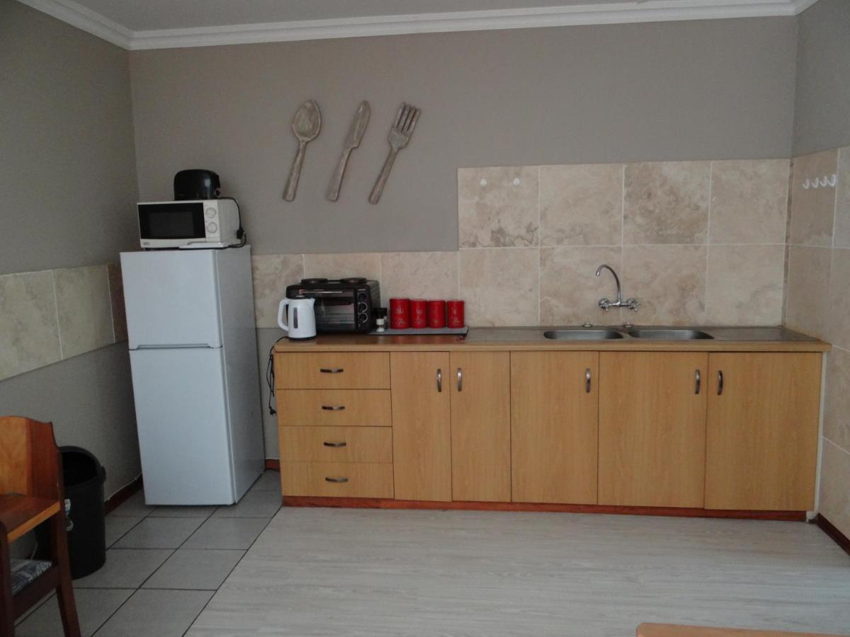 La Paix Guesthouse Beaufort West Ngoại thất bức ảnh