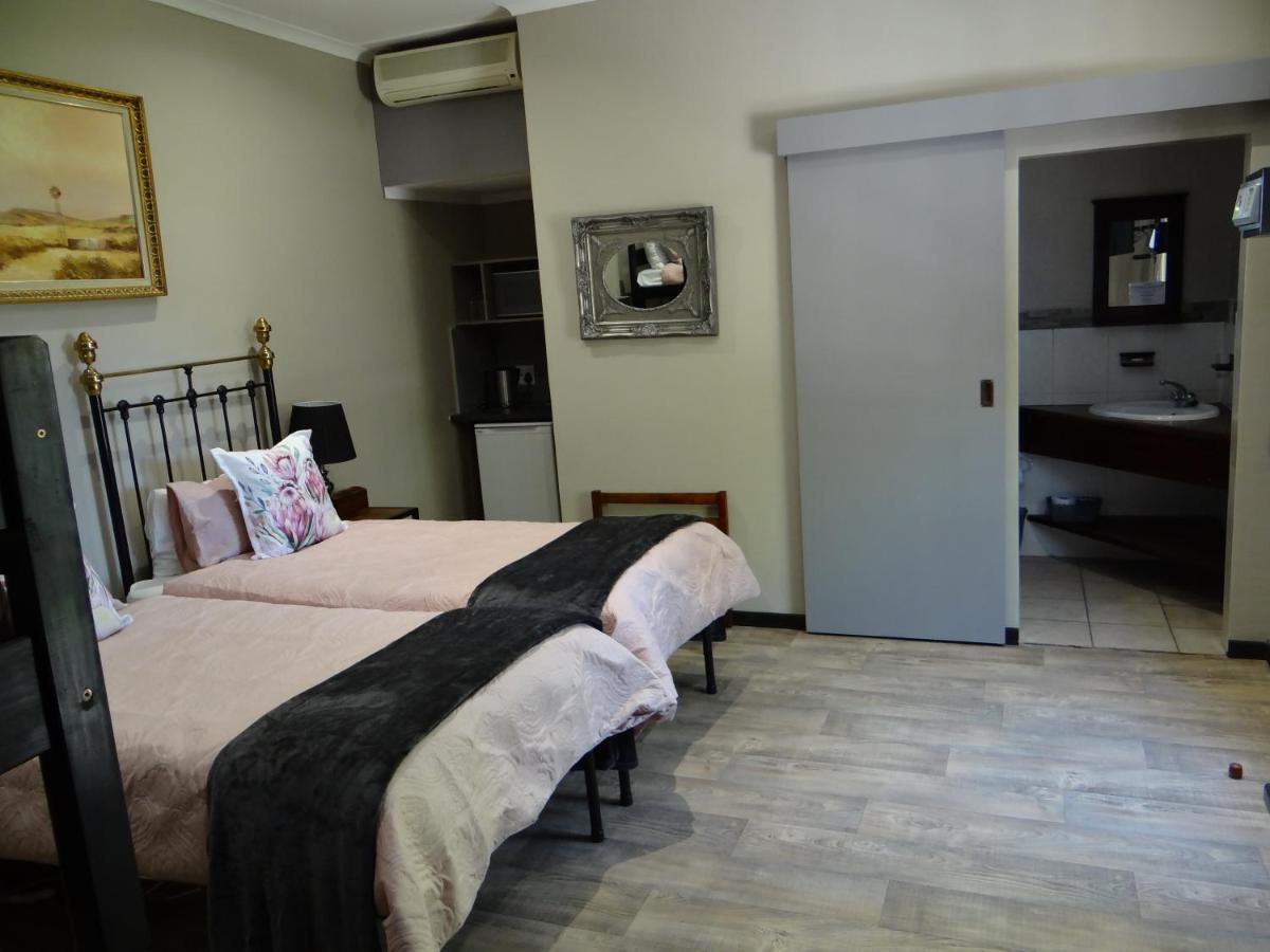 La Paix Guesthouse Beaufort West Ngoại thất bức ảnh