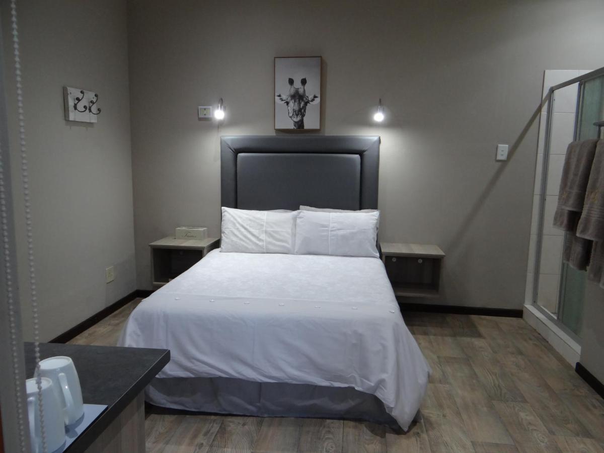 La Paix Guesthouse Beaufort West Ngoại thất bức ảnh