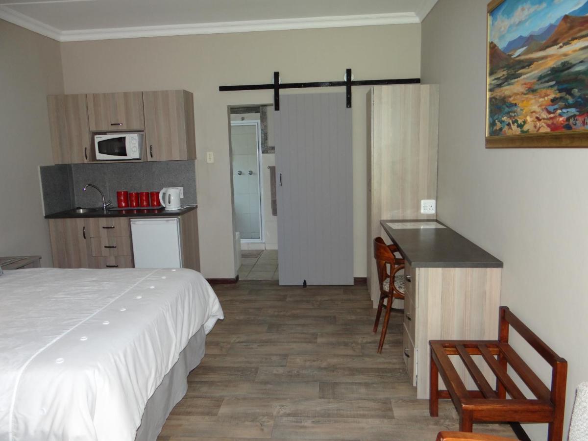 La Paix Guesthouse Beaufort West Ngoại thất bức ảnh