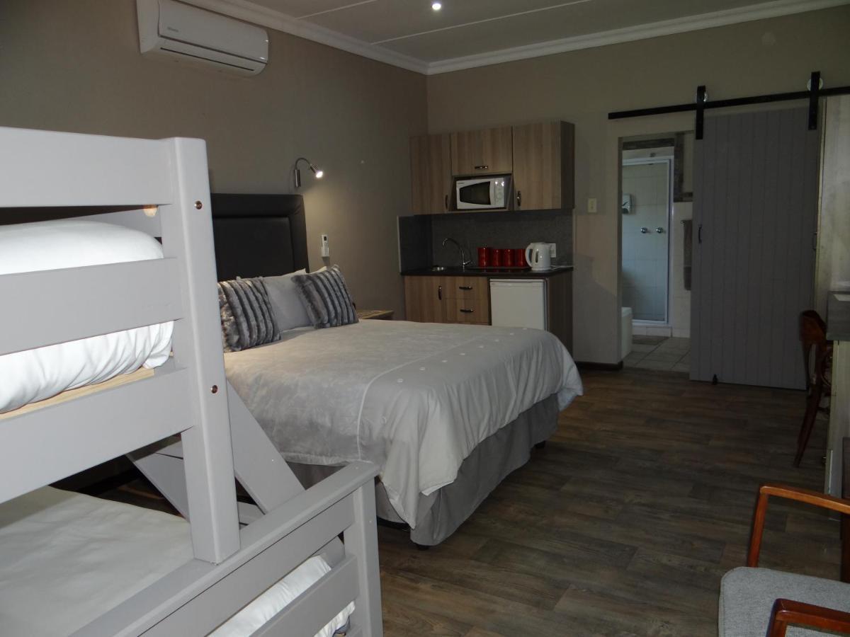 La Paix Guesthouse Beaufort West Ngoại thất bức ảnh