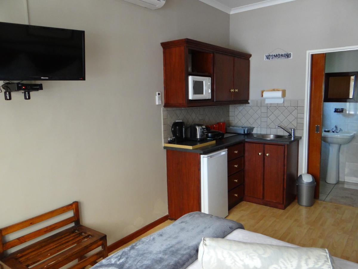 La Paix Guesthouse Beaufort West Ngoại thất bức ảnh